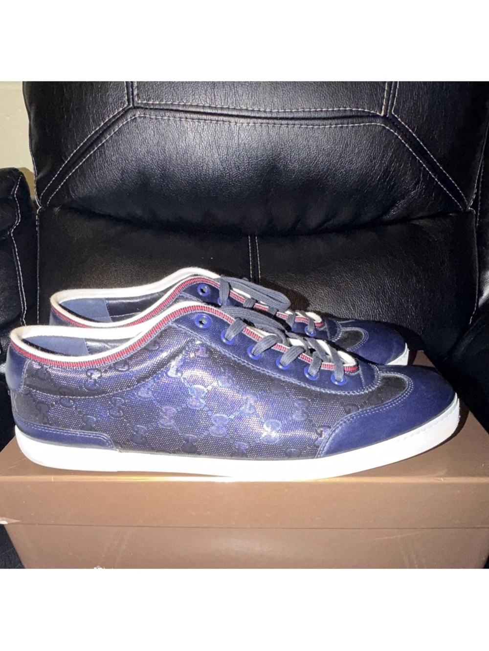 Gucci Men’s Navy Sneakers with Red & White Trim - Picture 2 of 6